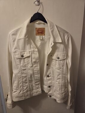 Levi's Women's Off White Denim Jacket - Lightweight Trucker